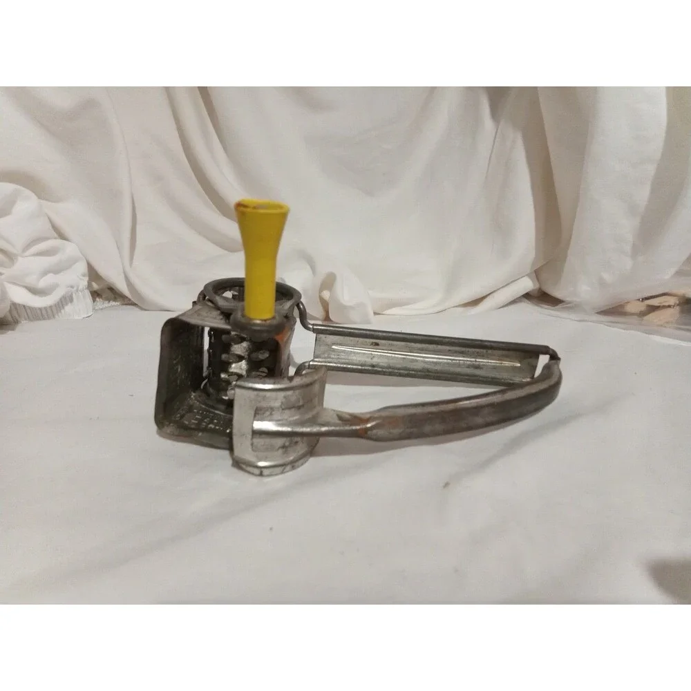 Vintage 1940S/50S Mouli Grater Made In France, Yellow Handle